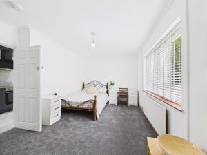 Photo 16- click for photo gallery